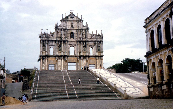 THE FRONT ARCHITECTURAL BUILDING AT ST. PAUL’S MACAU