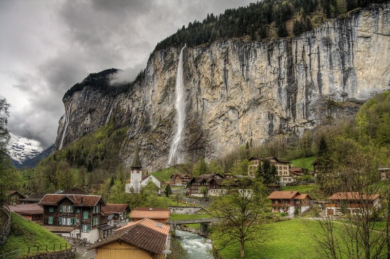 MOST ENTICING STAUBBACH FALLS IN SWITZERLAND 
