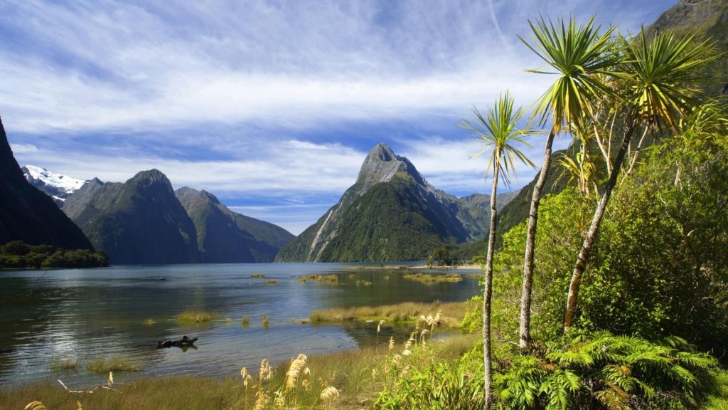 THE CLASSIC MILFORD SOUND, NEW ZEALAND 